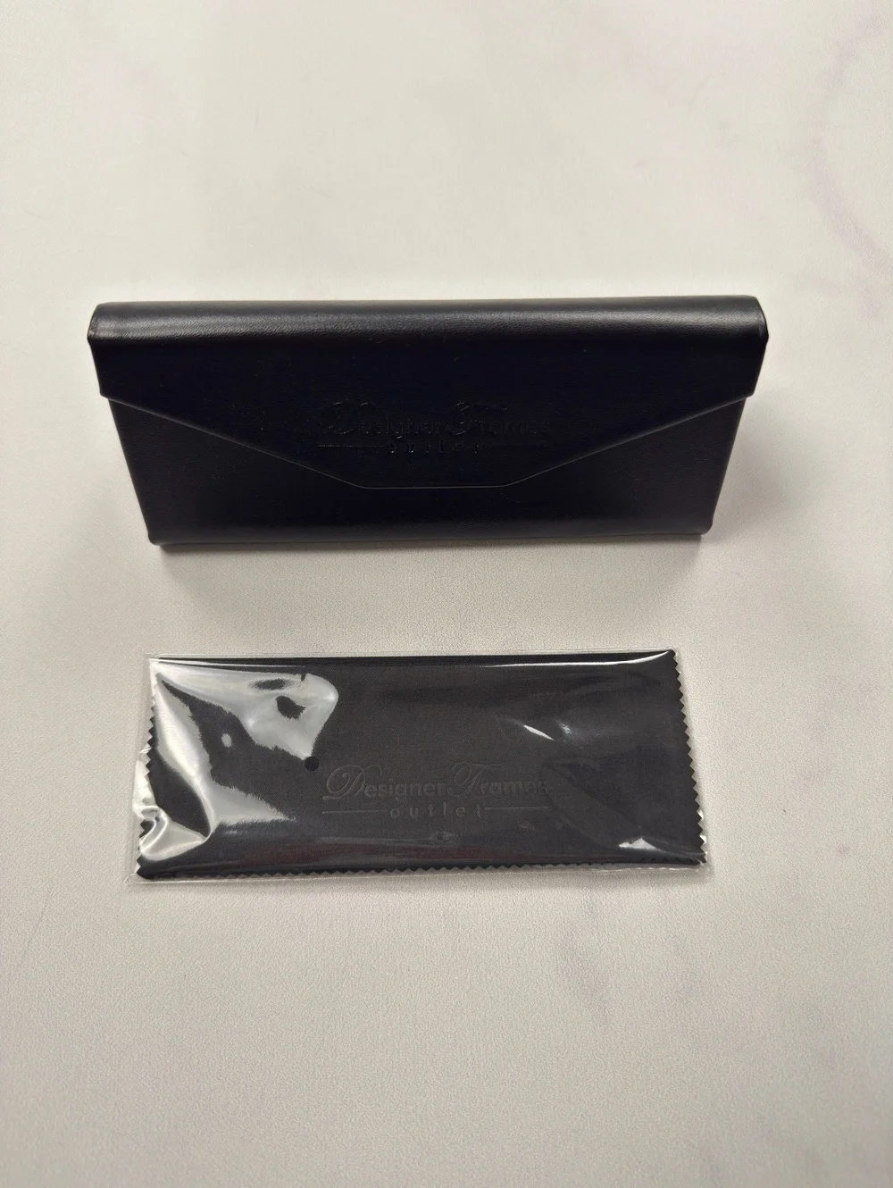Designer Frames Outlet Black Eyeglass Case with Cloth